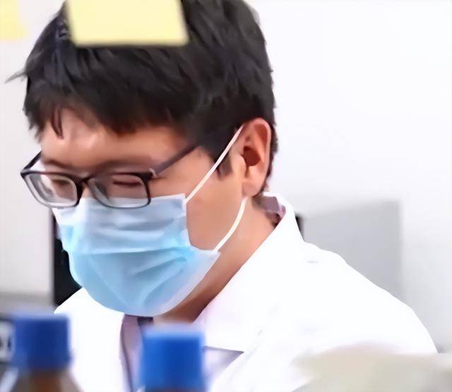 新手股民必看！短线交易技巧影片让你快速掌握炒股秘诀